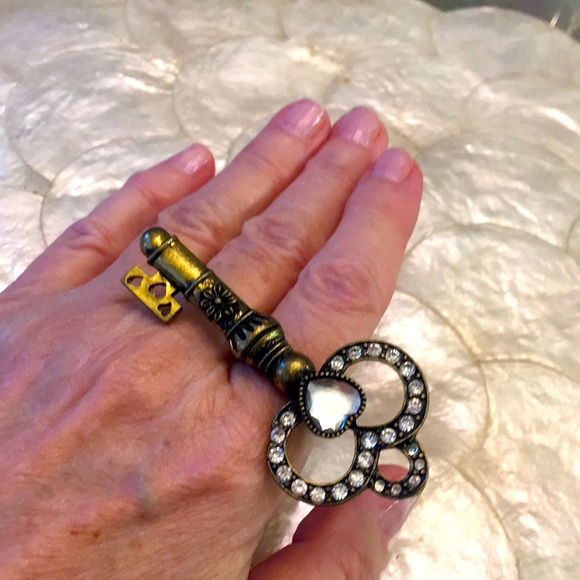 BRONZE KEY RING - Picture 4 of 8